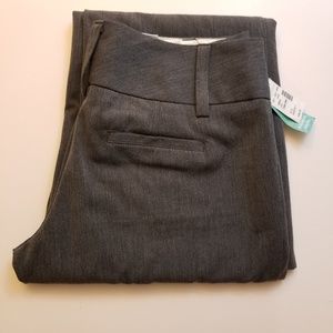 NWT Maurices Gray slacks 9/10 Short